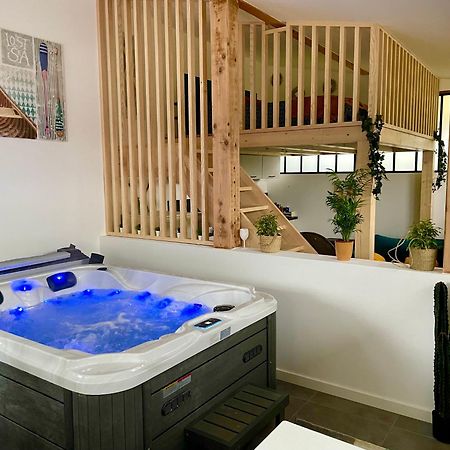 Loft Avec Jacuzzi Et Terrasse Prives Apartment Sevrier Luaran gambar